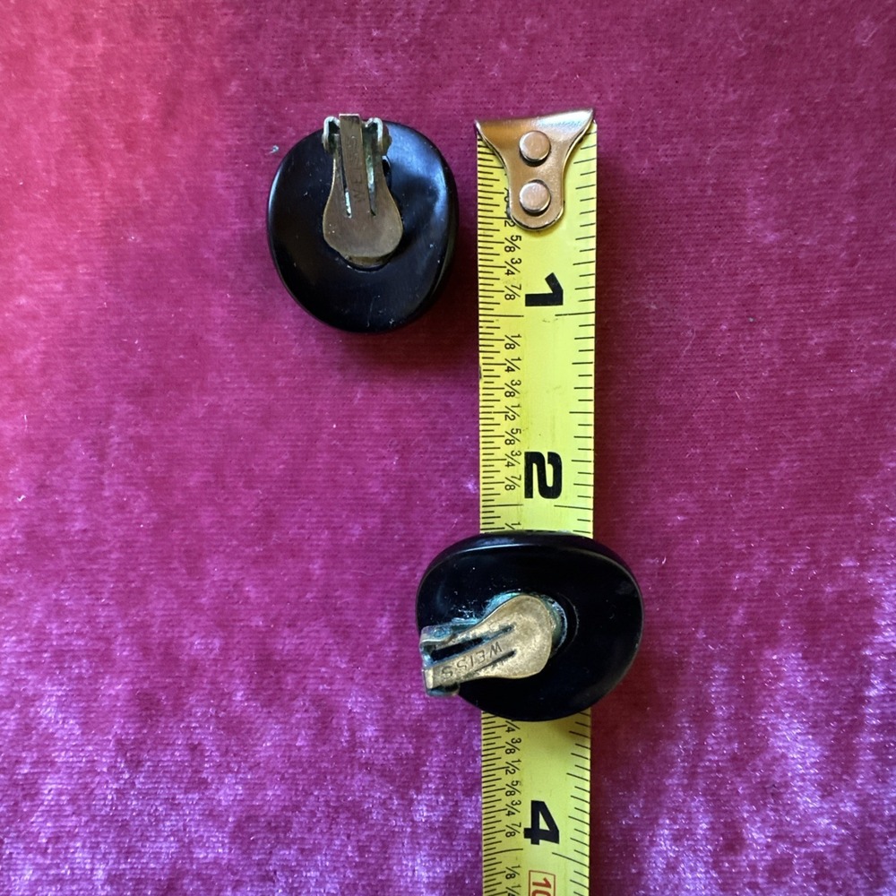 1950'S WEISS BLACK LUCITE ENCRUSTED CRYSTAL AB RHINESTONE OVAL CLIP EARRINGS - Picture 8 of 12